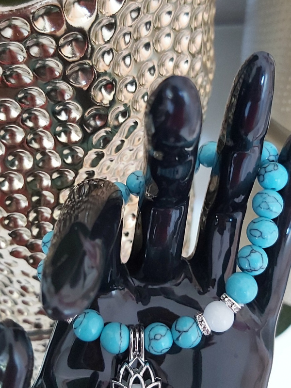 Glow In The Dark Lotus Beaded Bracelet