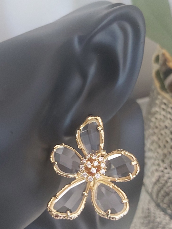 Exquisite Flower Earrings